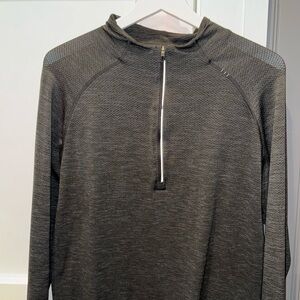 Black Lululemon Size XL Quarter Zip Men’s Tech Material
